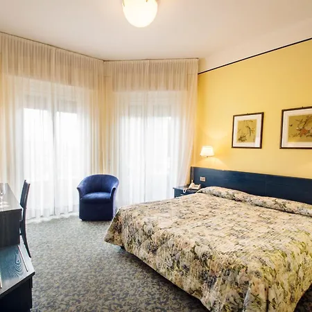 Hotel Lido La Perla Nera 3*