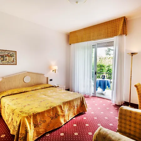 Lido La Perla Nera Hotell 3*