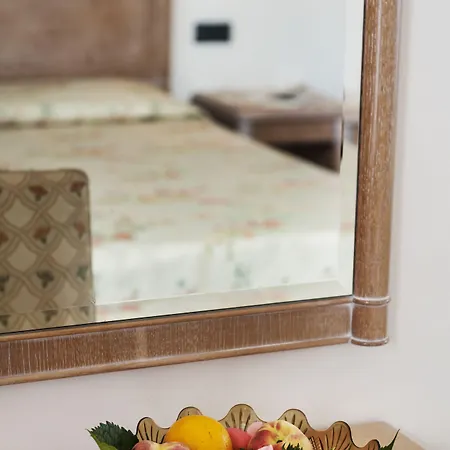 Lido La Perla Nera Hotell 3*