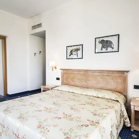 Ξενοδοχείο Lido La Perla Nera Στρέσα