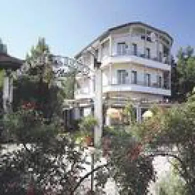 Lido La Perla Nera Στρέσα