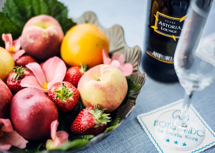 מלון Lido La Perla Nera 3*