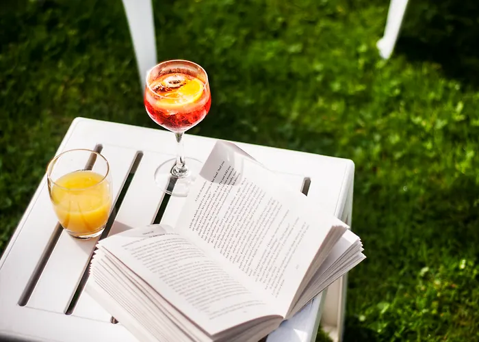 Lido La Perla Nera 3* סטרסה