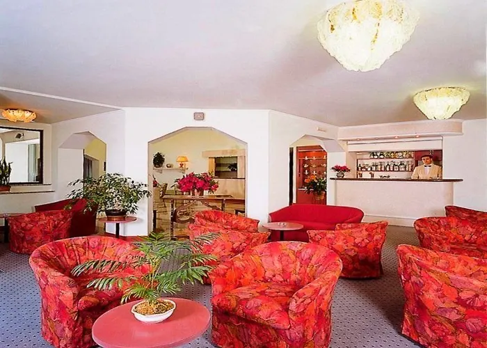 Lido La Perla Nera מלון 3*