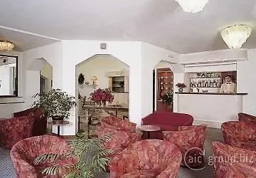 Lido La Perla Nera 3* ستريزا