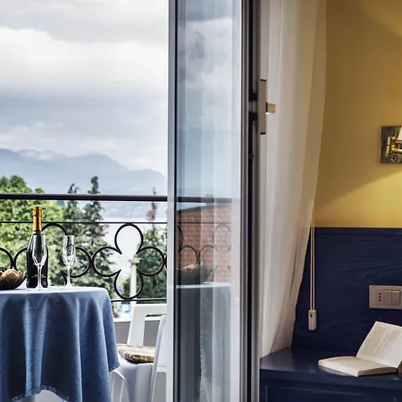 Lido La Perla Nera 3* Стреза