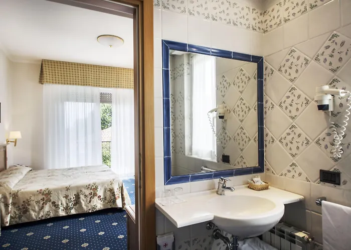 Lido La Perla Nera 3* Stresa