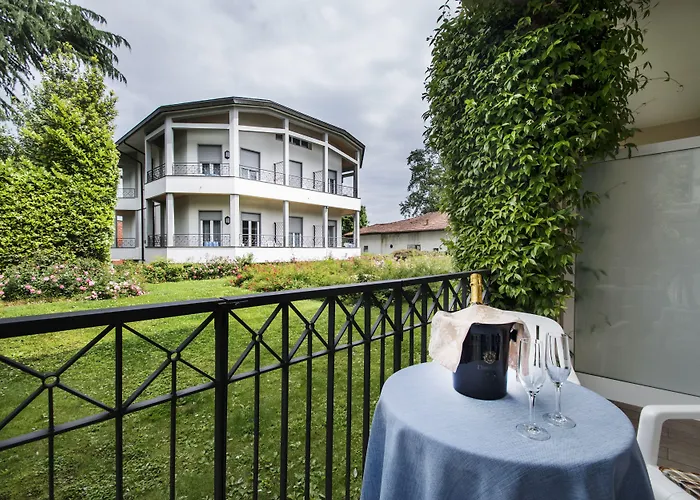 Lido La Perla Nera 3* Stresa