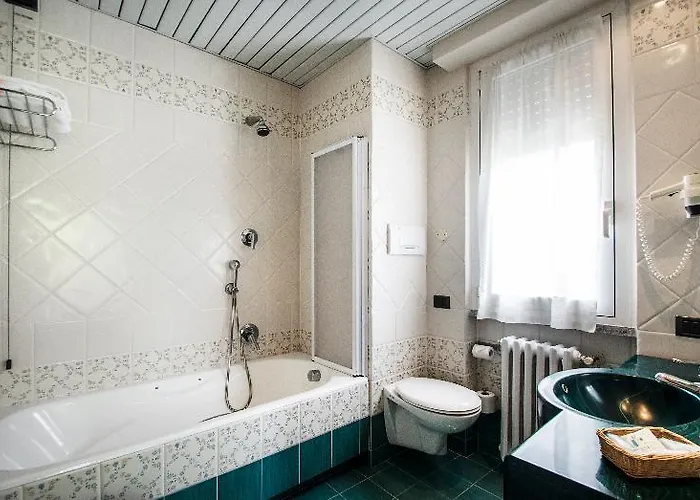 Lido La Perla Nera Hotell 3*